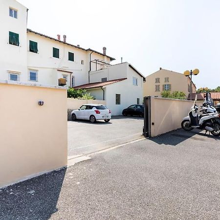 Casa “Oasi Del Mare” Apartman Livorno Kültér fotó
